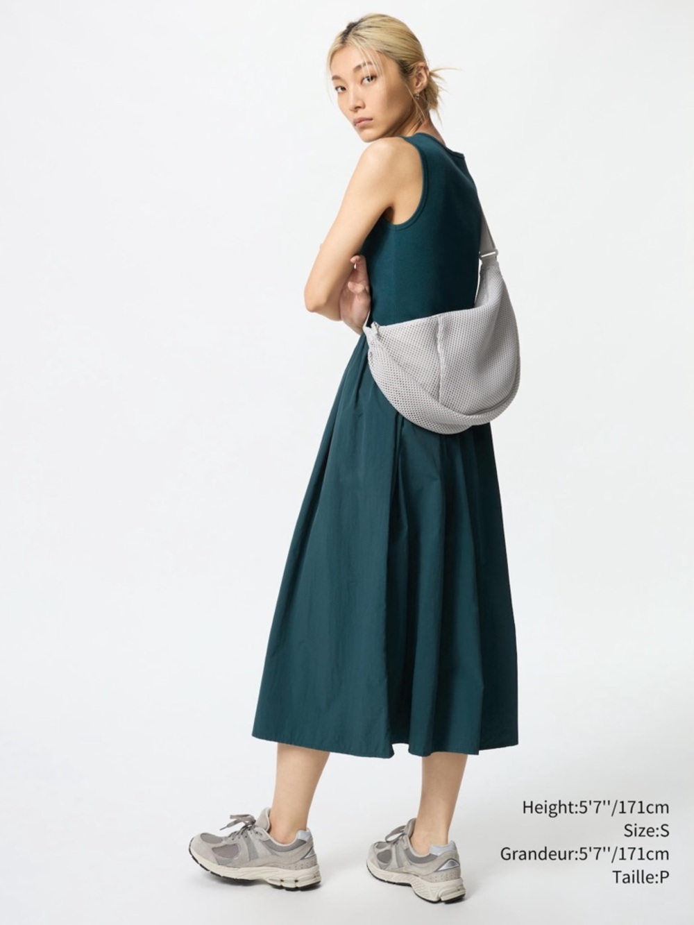 Uniqlo maxi dress in dark green - size medium